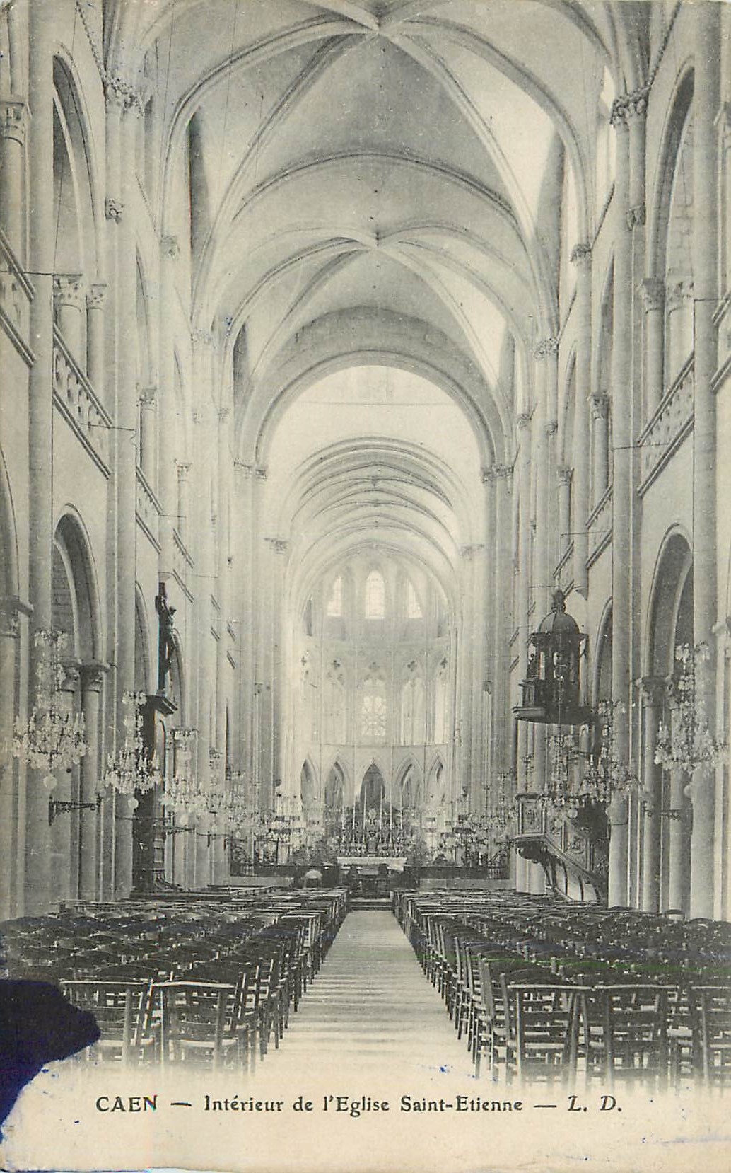 CPA Caen Interieur de l Eglise Saint Etienne 