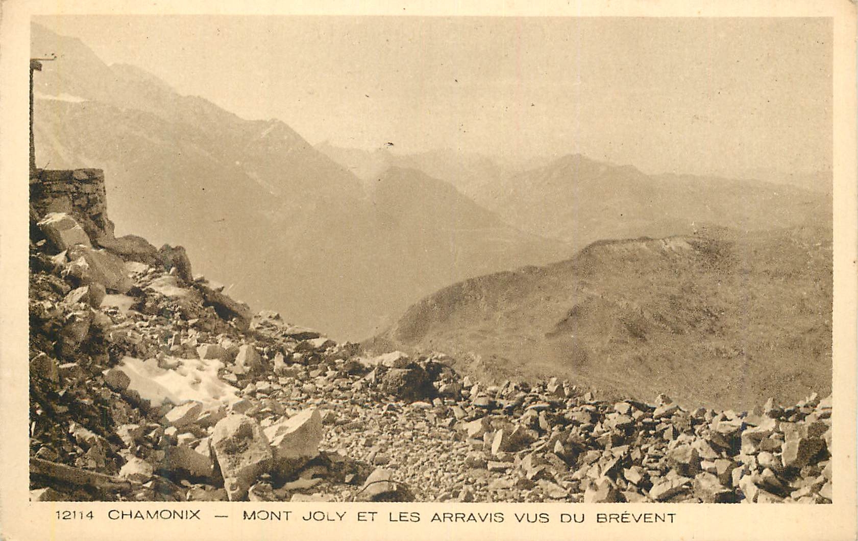 CPA Chamonix Mont Joly et les Arravis vus de Brevent 
