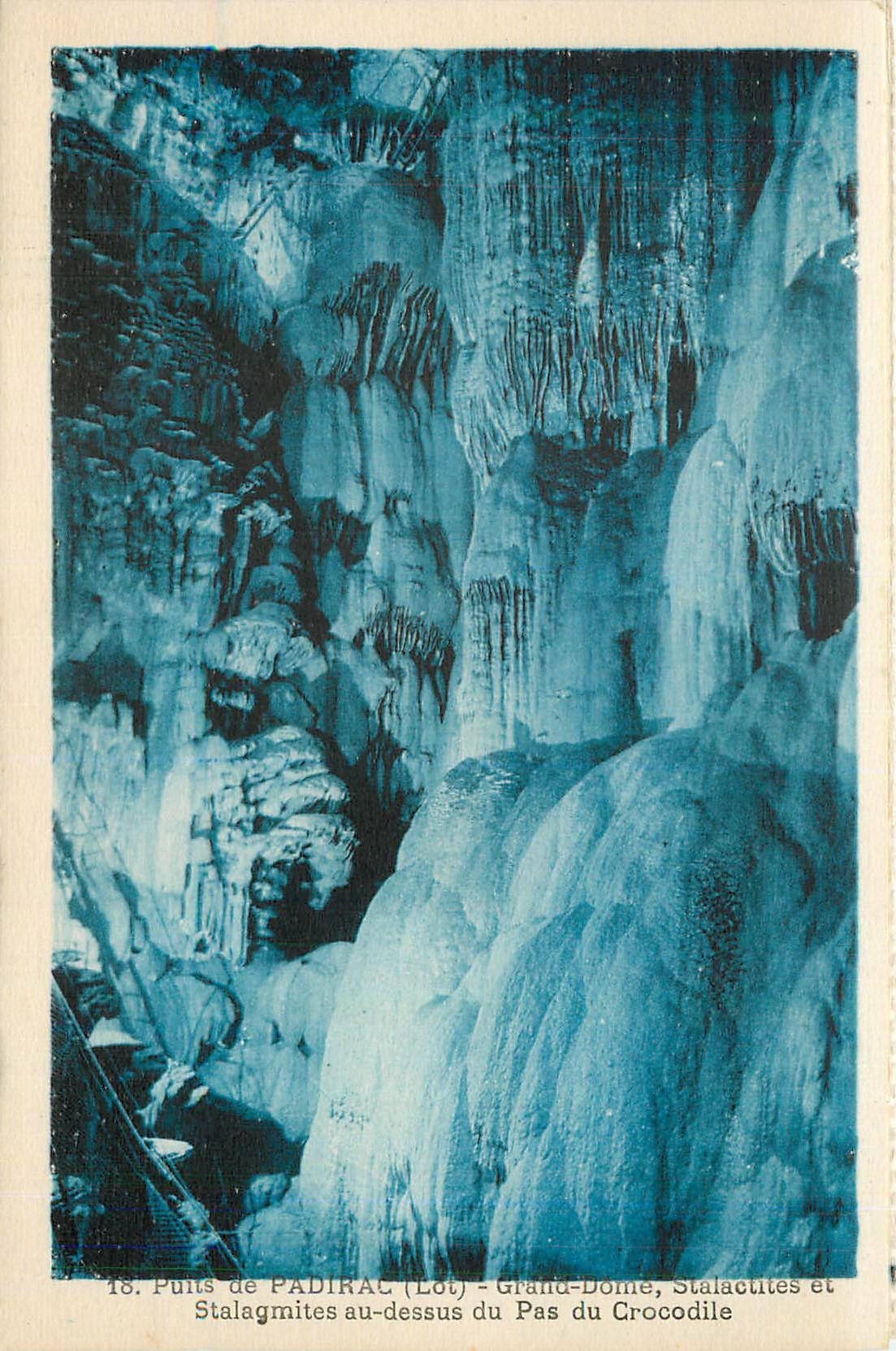 Puits de PADIRAC (Lot) — Grand-Dôme, Stalactites et Stalagmites au-dessus du Pas du Crocodile — n°18