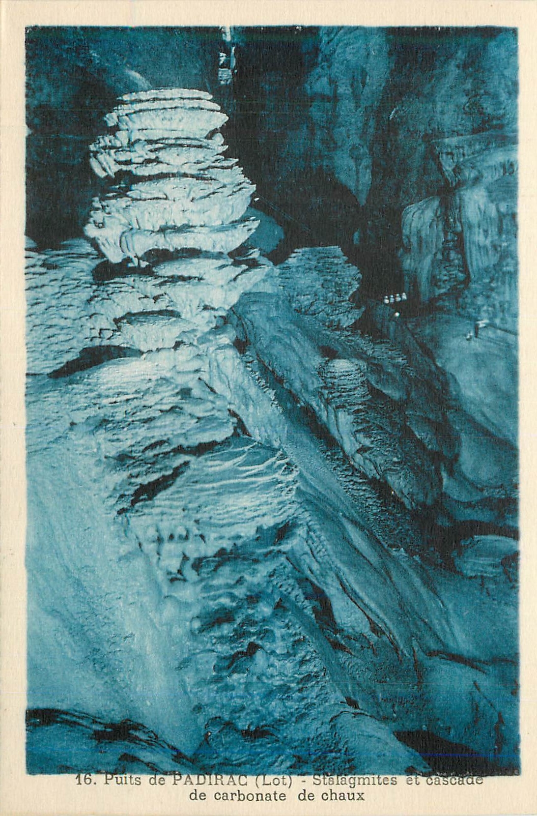 Quelle von PADIRAC (Lot) — Stalaktiten und Kalkcarbonat-Wasserfall — n°16