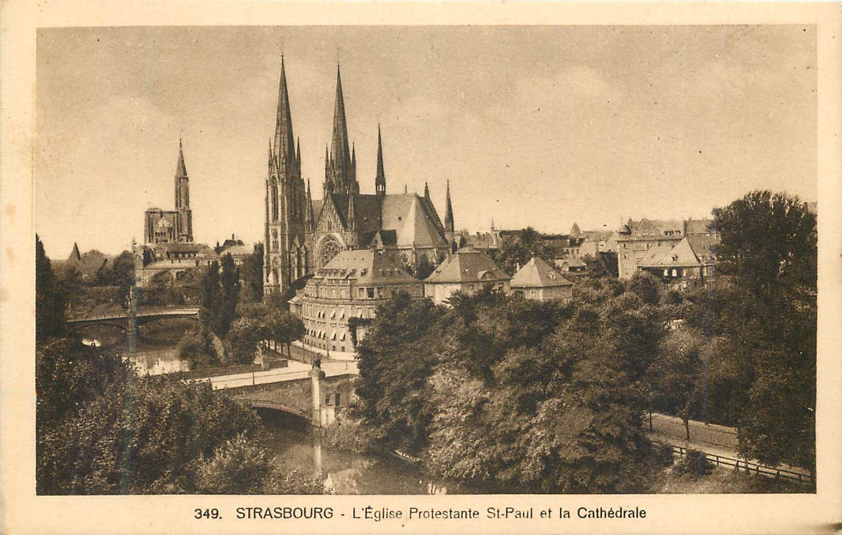 CPA Strasbourg L Eglise Protestante St Paul et le Cathedrale 