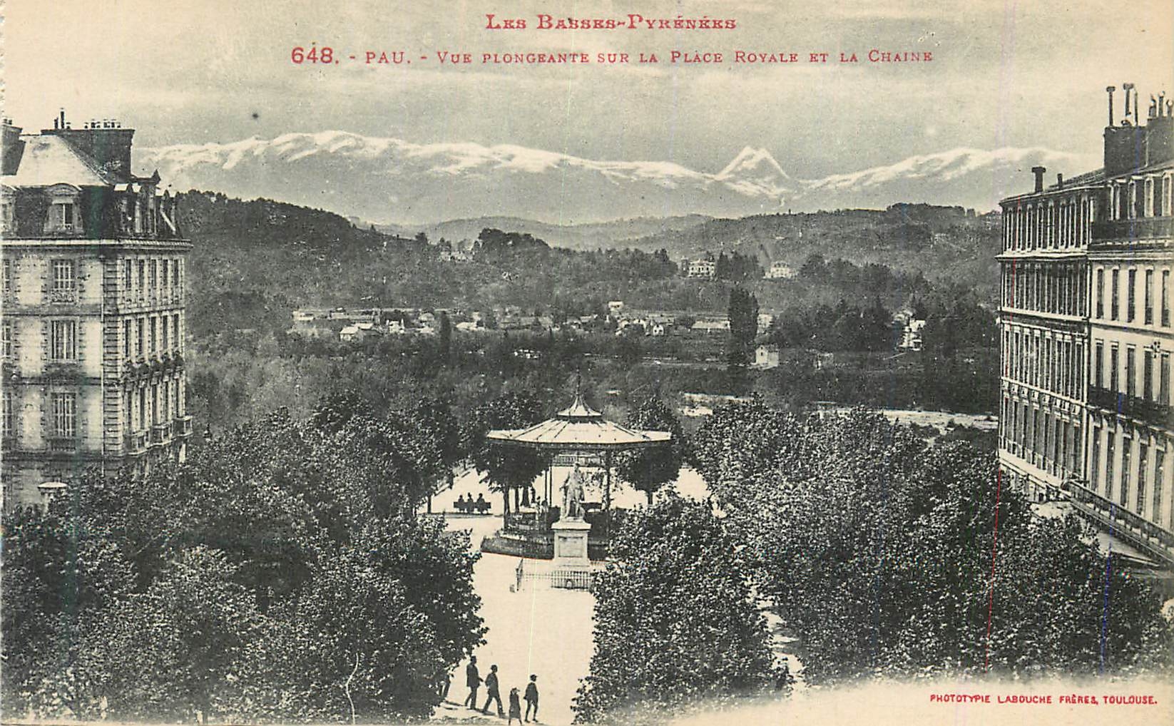 Pau — Vue plongeante sur la Place Royale et la Chaîne — Phototypie Labouche Frères, Toulouse