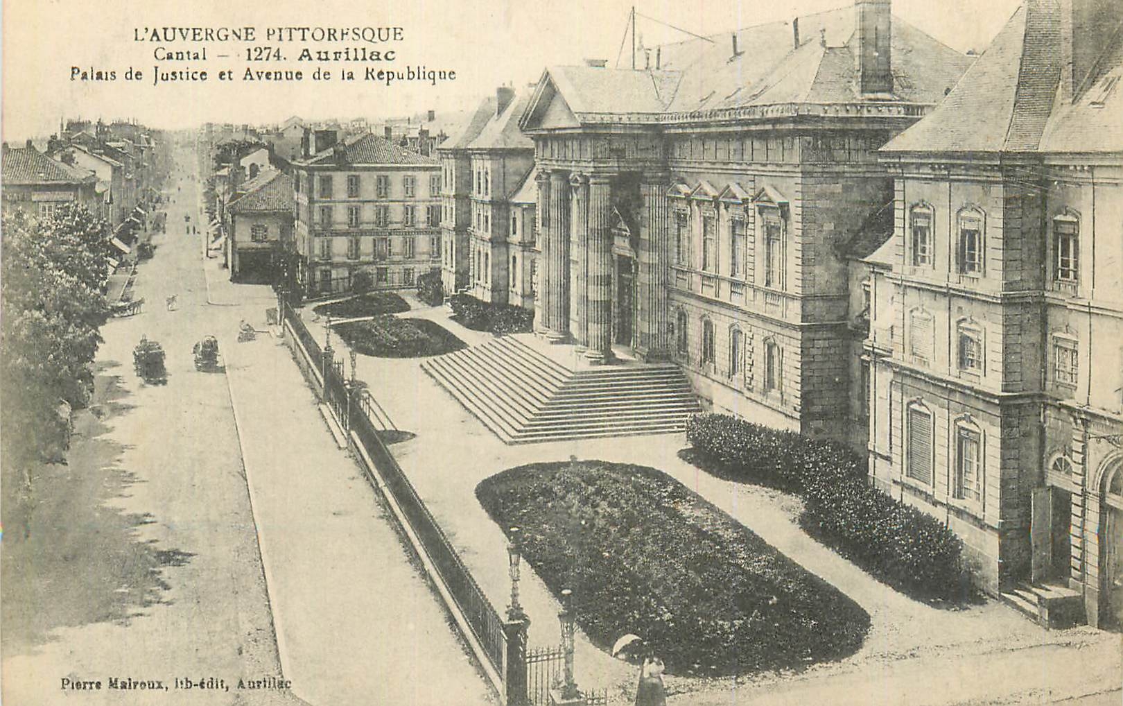 CPA Cantal Aurillac Palais de Justice et Avenue de la Republique 