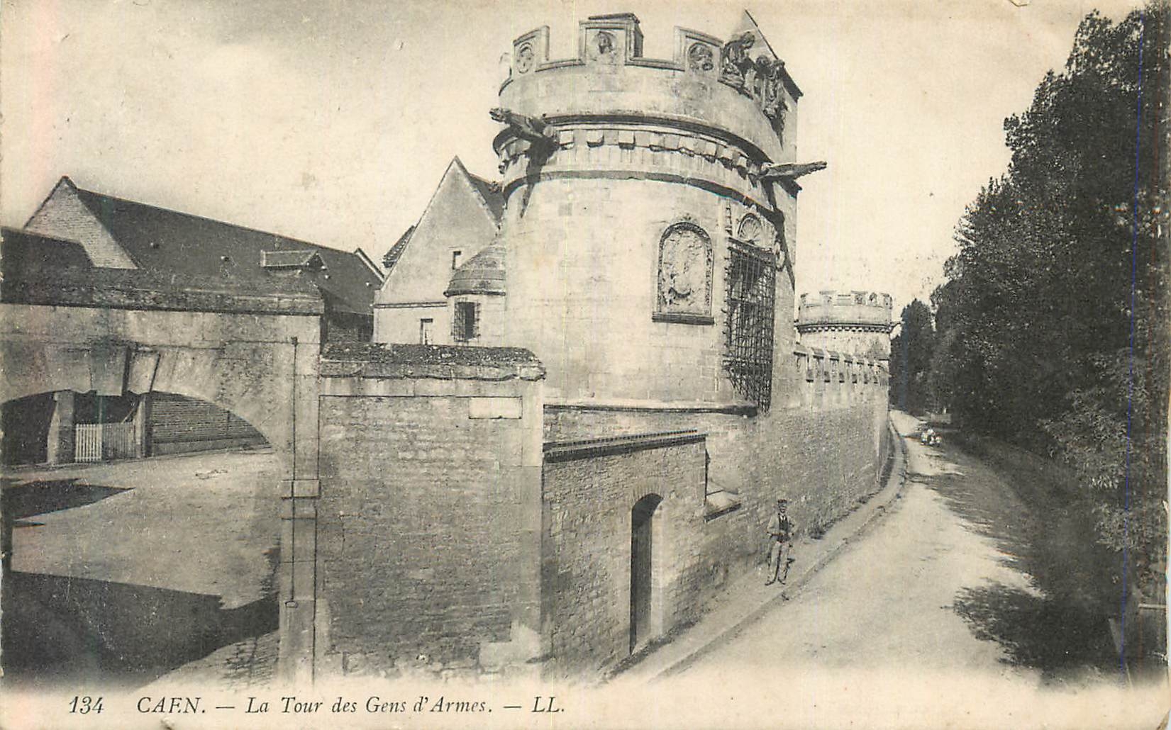 CPA Caen La Tour des Gens d Armes 