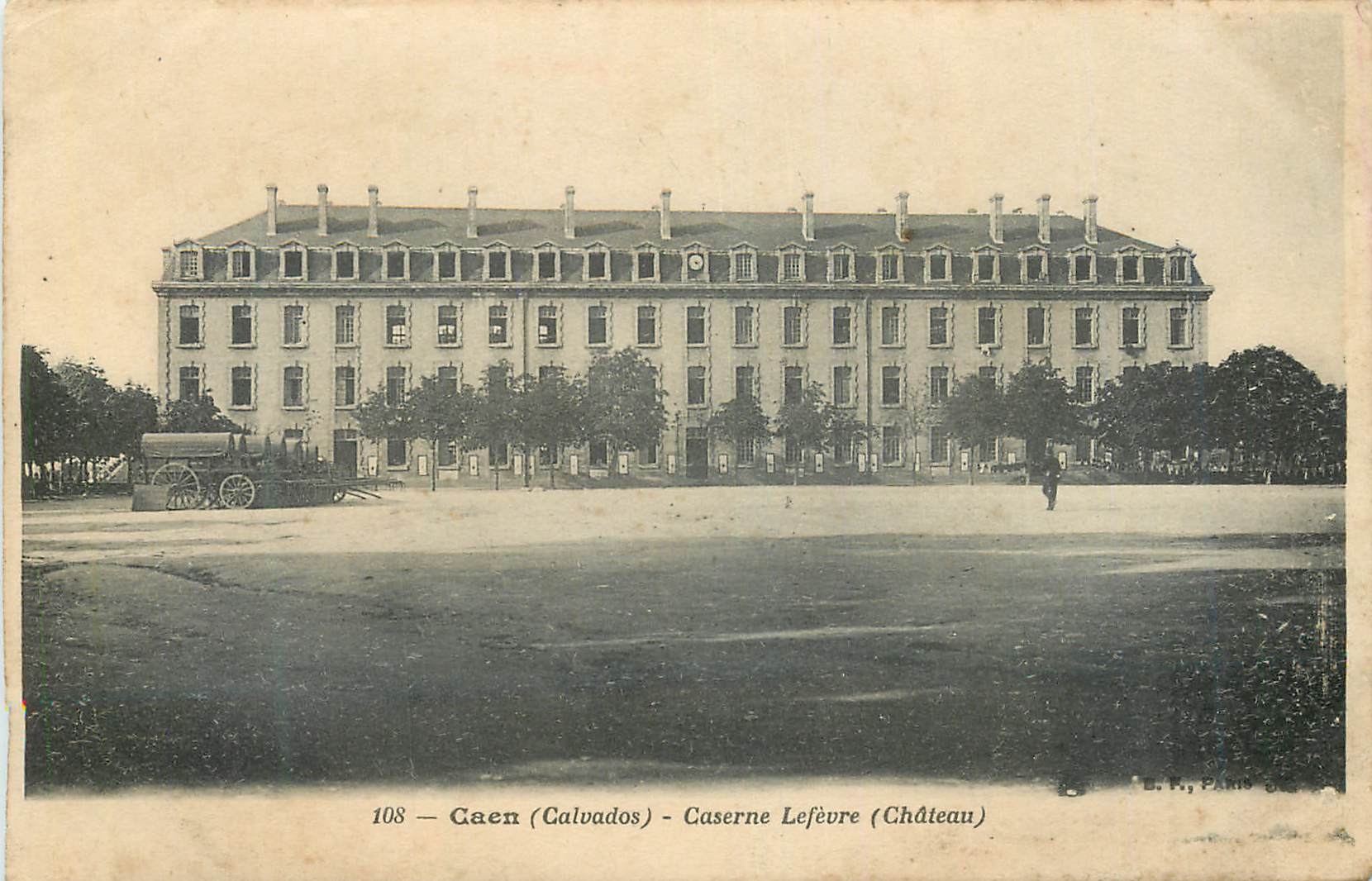 CPA Caen Calvados Caserne Lefevre Chateau Militaria