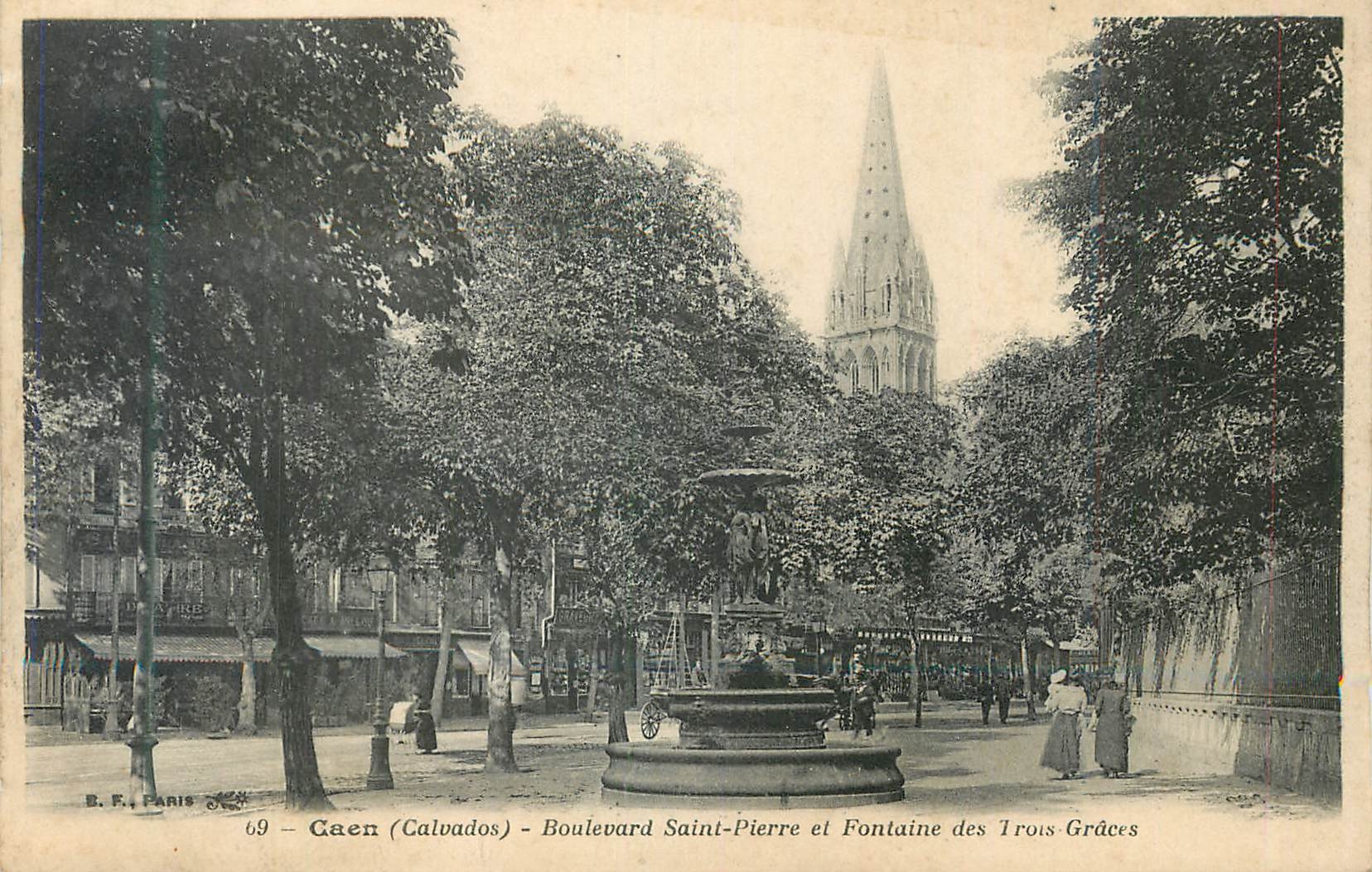 Antike Ansichtskarte Caen Calvados Boulevard Saint Pierre und Fontaine des Trois Graces