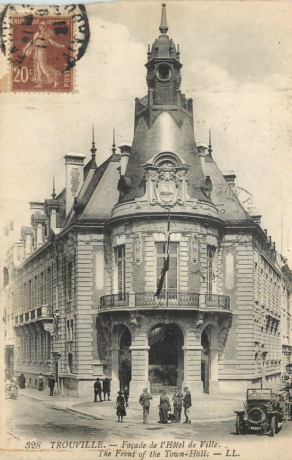 CPA Trouville Facade de l Hotel de Ville