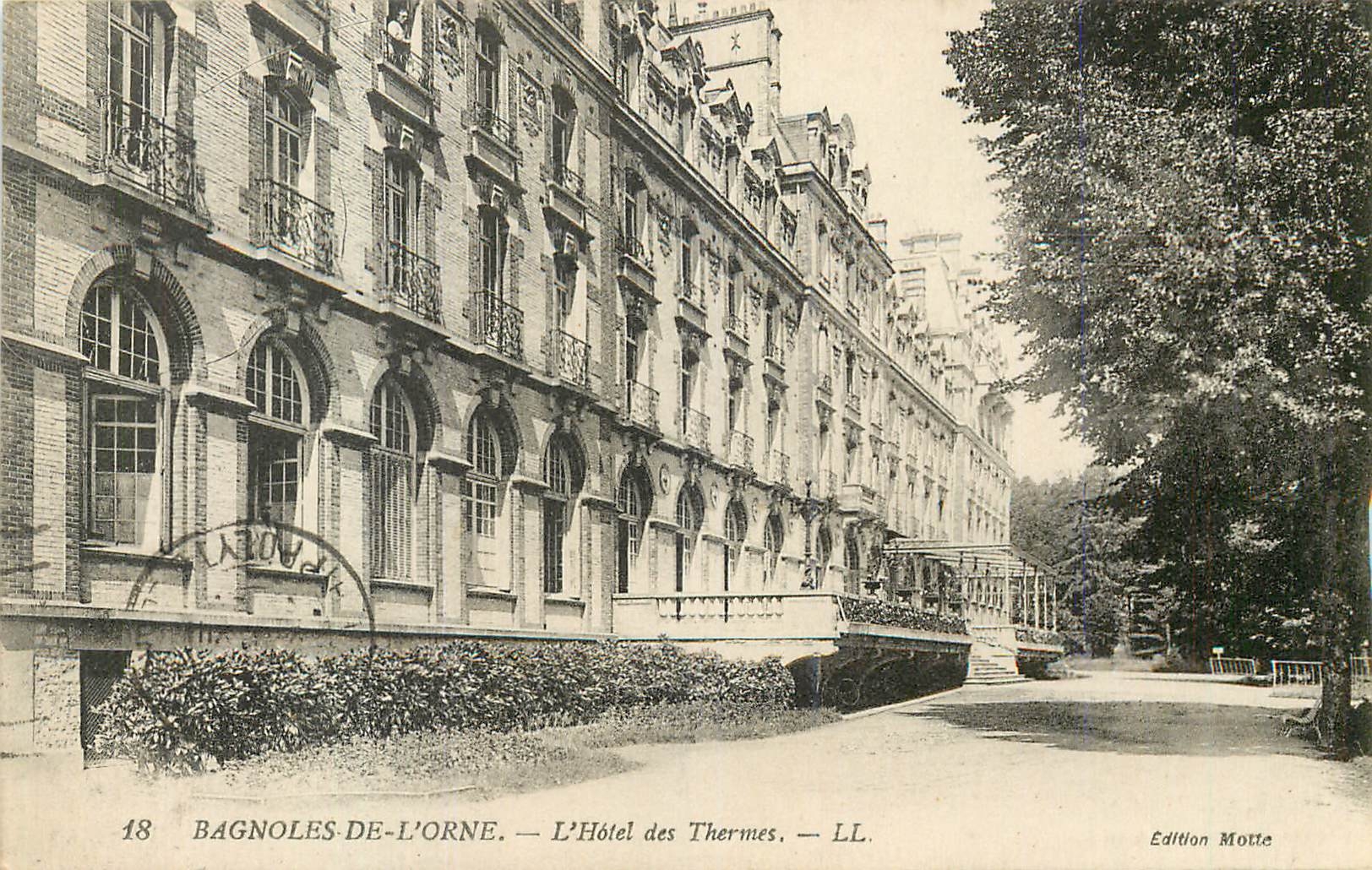 CPA Bagnoles de L Orne L Hotel des Thermes 