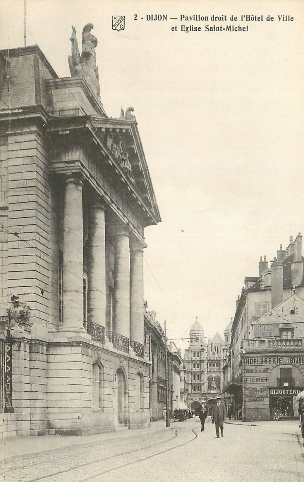CPA Dijon Pavillon droit de l Hotel de Ville et Eglise Saint Michel 