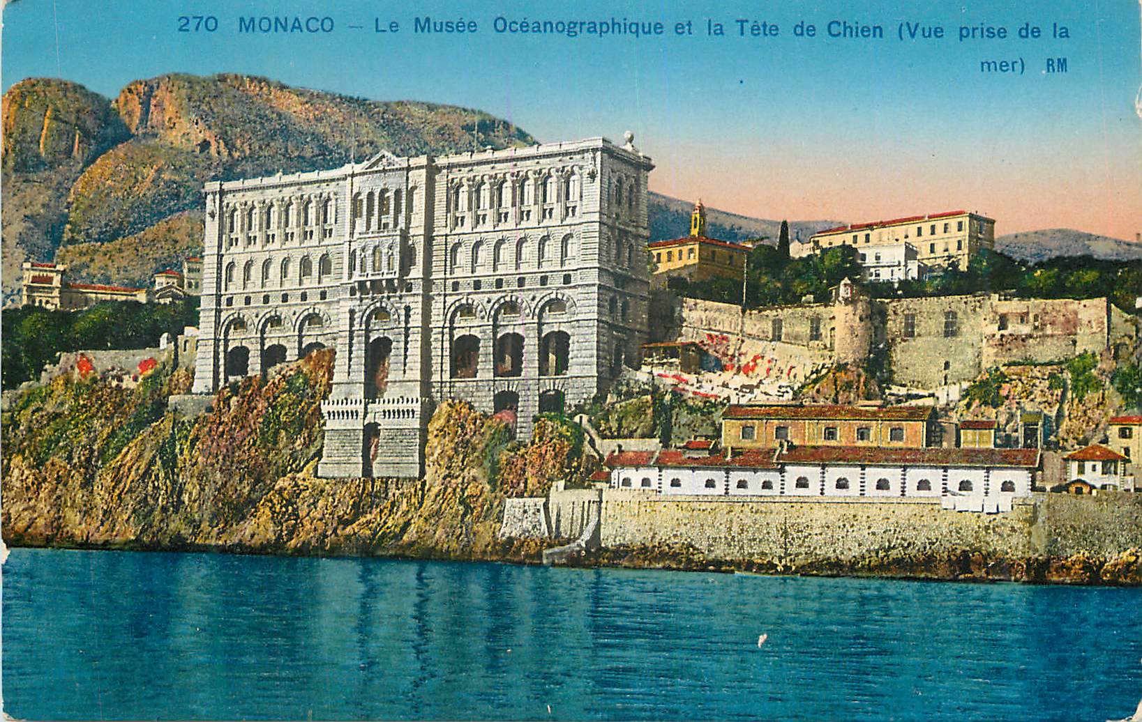 CPA Monaco Le Musee Oceanographique et la Tete de Chien Vue prise de la mer 