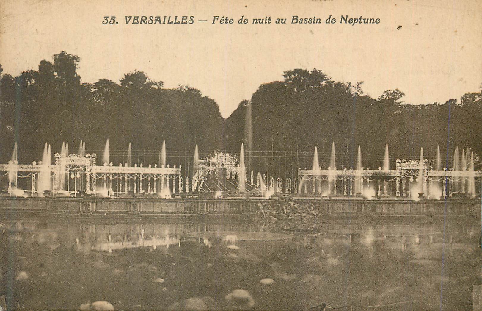 CPA Versailles Fete de  nuit au Bassin de Neptune 