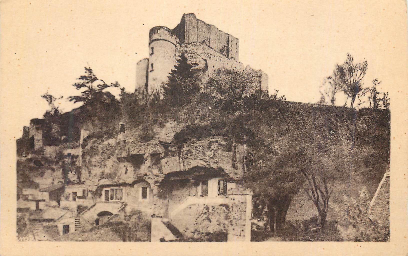 Montrichard — Der Bergfried (11. Jahrhundert) und die Höhlenhäuser — Combier Imp. Nacon