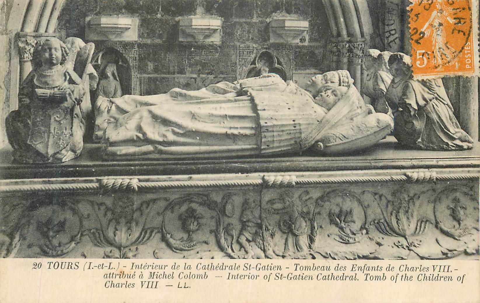 CPA Tours I et L Interieur de la Cathedrale St Gatien Tombeau des enfants de Charles VIII attribute a Michel Colomb 