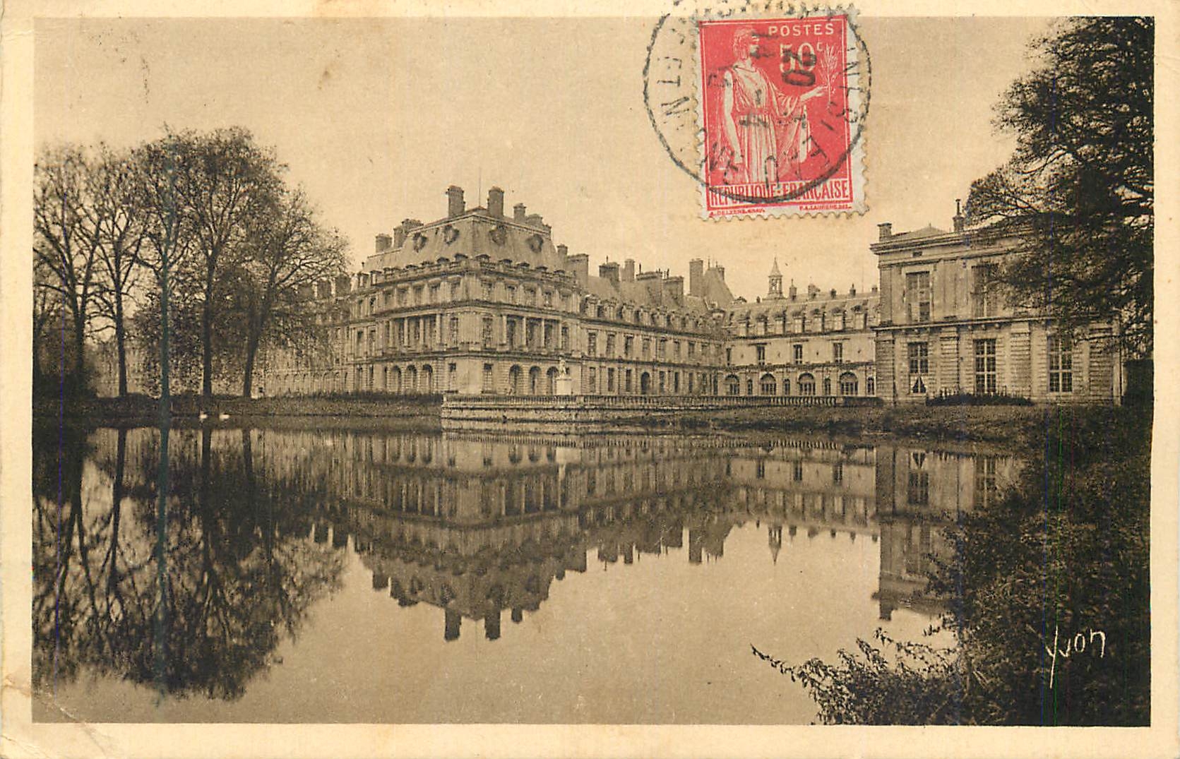 Le Palais sur l'Étang aux Carpes — Fontainebleau (S.-et-M) — Édition YVON