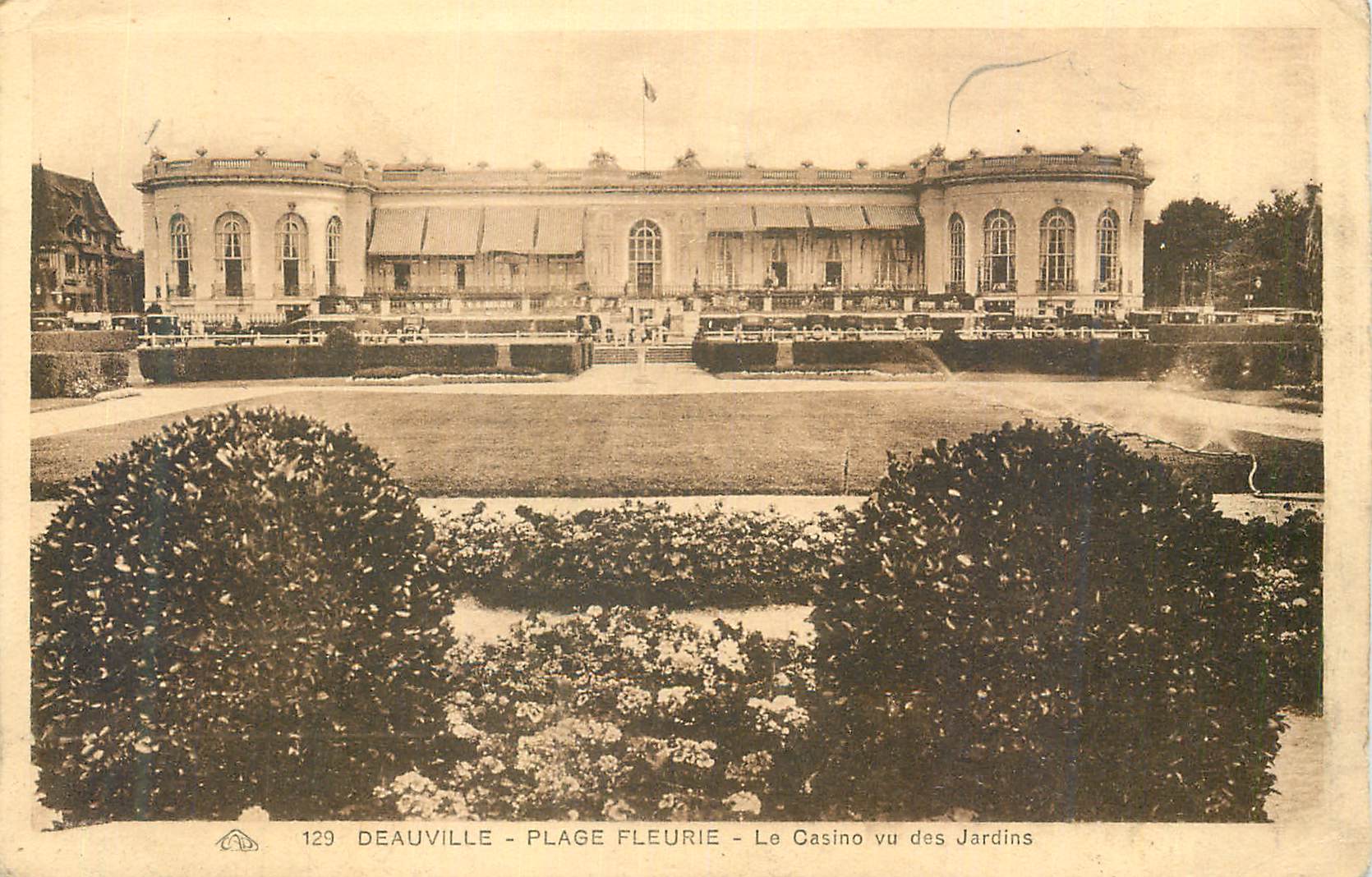 Deauville - Plage Fleurie - Le Casino vu des Jardins — Attraction des Arts Photomécaniques, n°129
