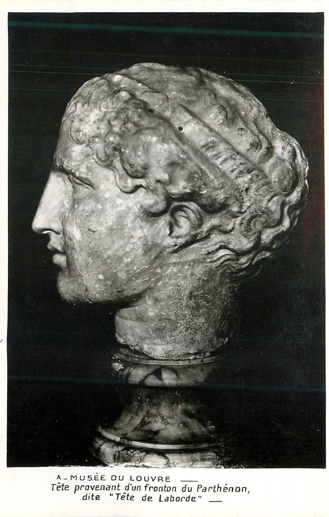 CPM Musee du Louvre Tete provenant d un fronton du Parthenon dite Tete de Laborde 