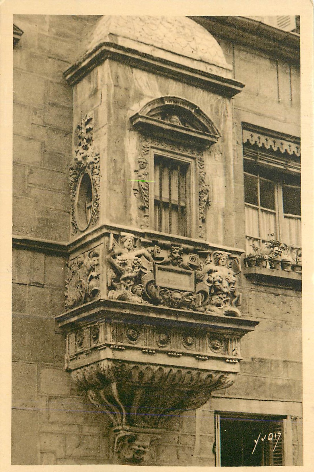 CPA Dijon Cote d Or Echauguette Renaissance Rue de la Vannerie 