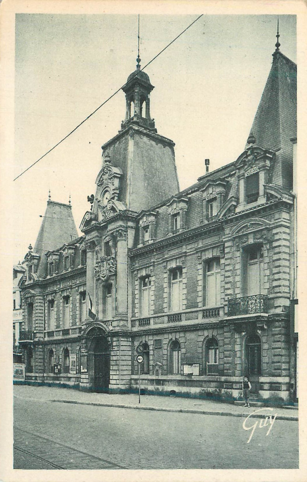 Fontainebleau — Hôtel de Ville — Éditeur Guy