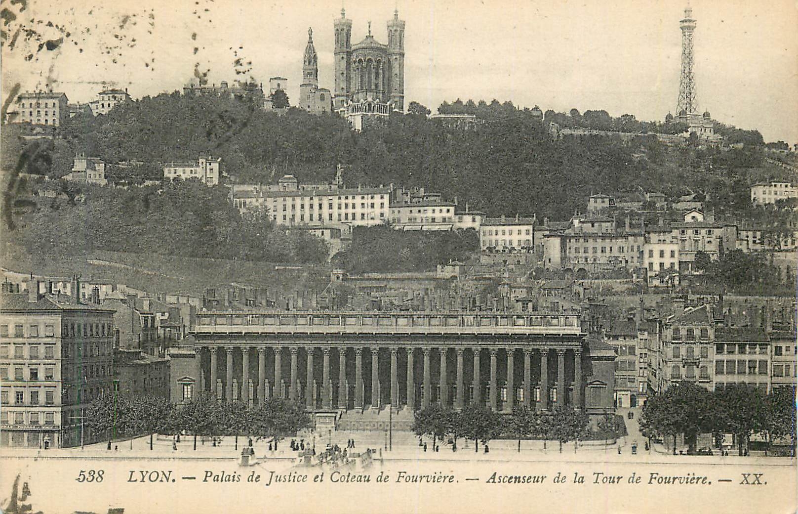 CPA Lyon Palais de Justice et Coteau de Fourviere Ascenseur de la Tour de Fourviere 