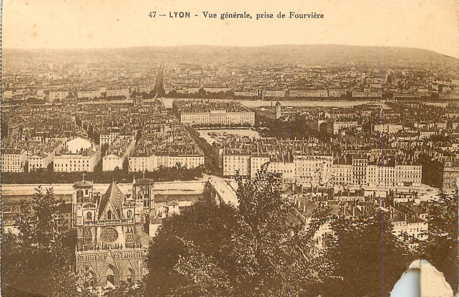 CPA Lyon Vue generale prise de Fourviere 