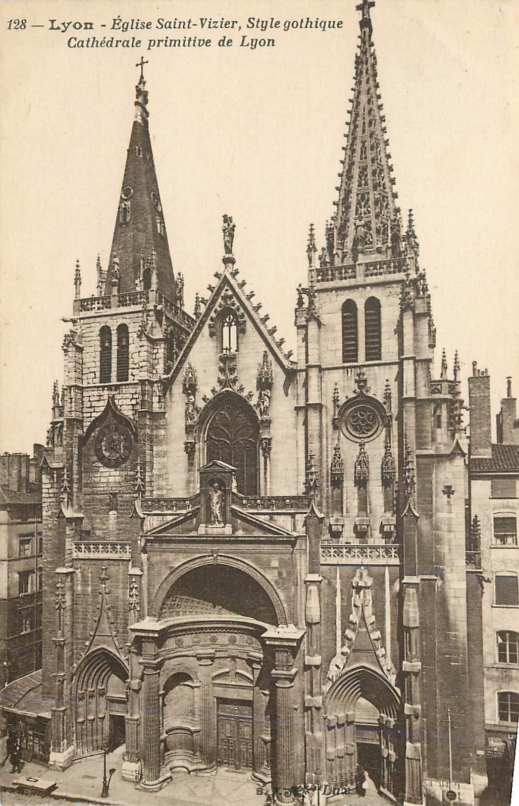 CPA Lyon Eglise Saint Vizier Style gothique Cathedrale primitive de Lyon 