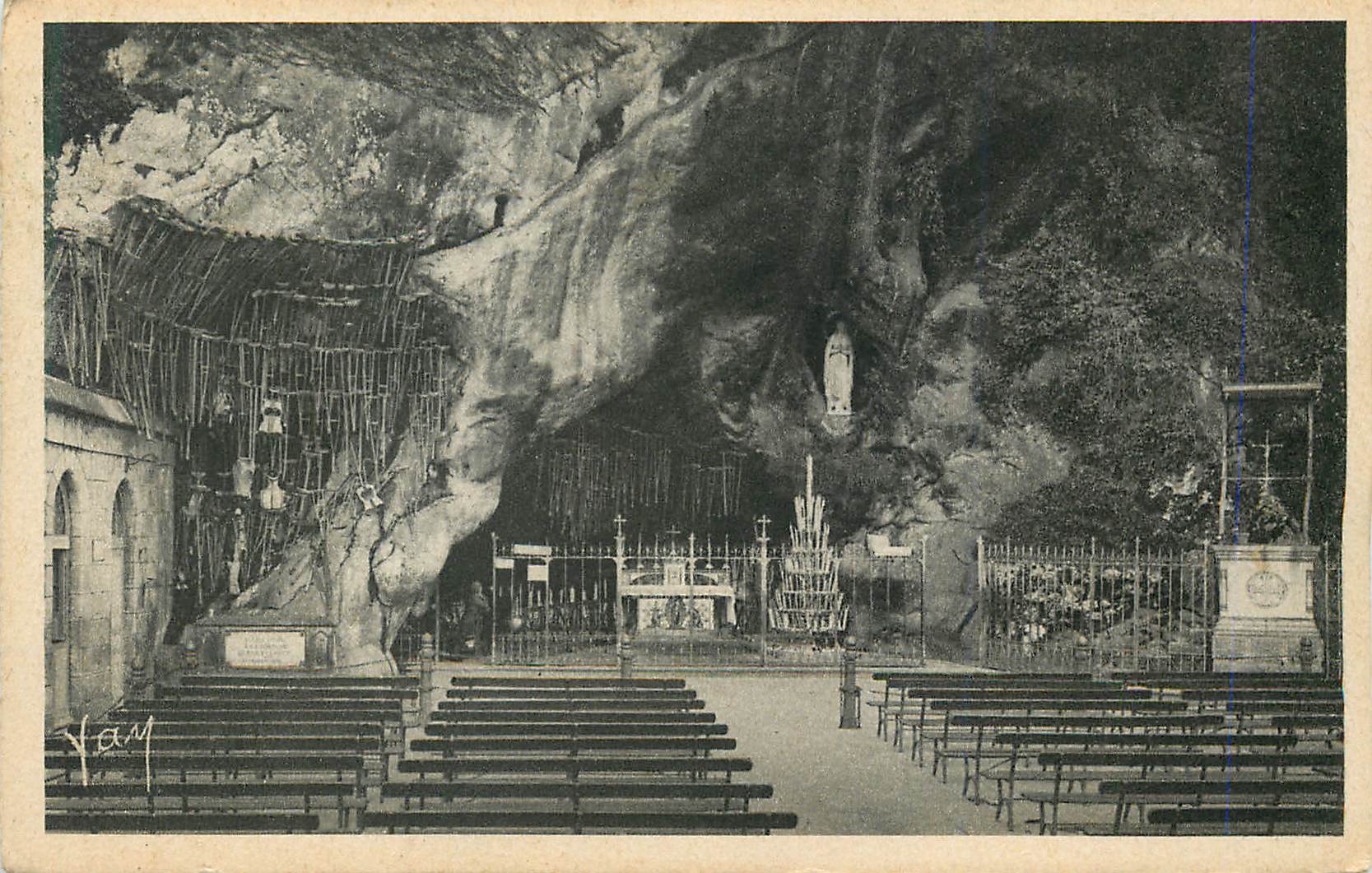CPA Lourdes Grotte miraculeuse 