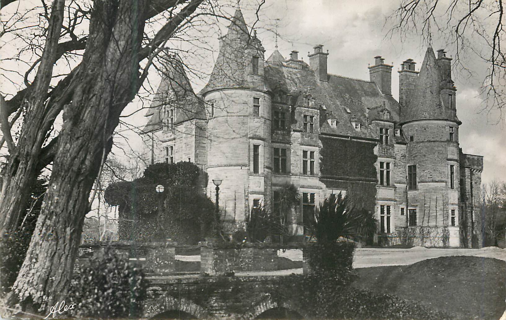 Château de Tourlavelle — Environs de Cherbourg — Alex Becquemin Edit.