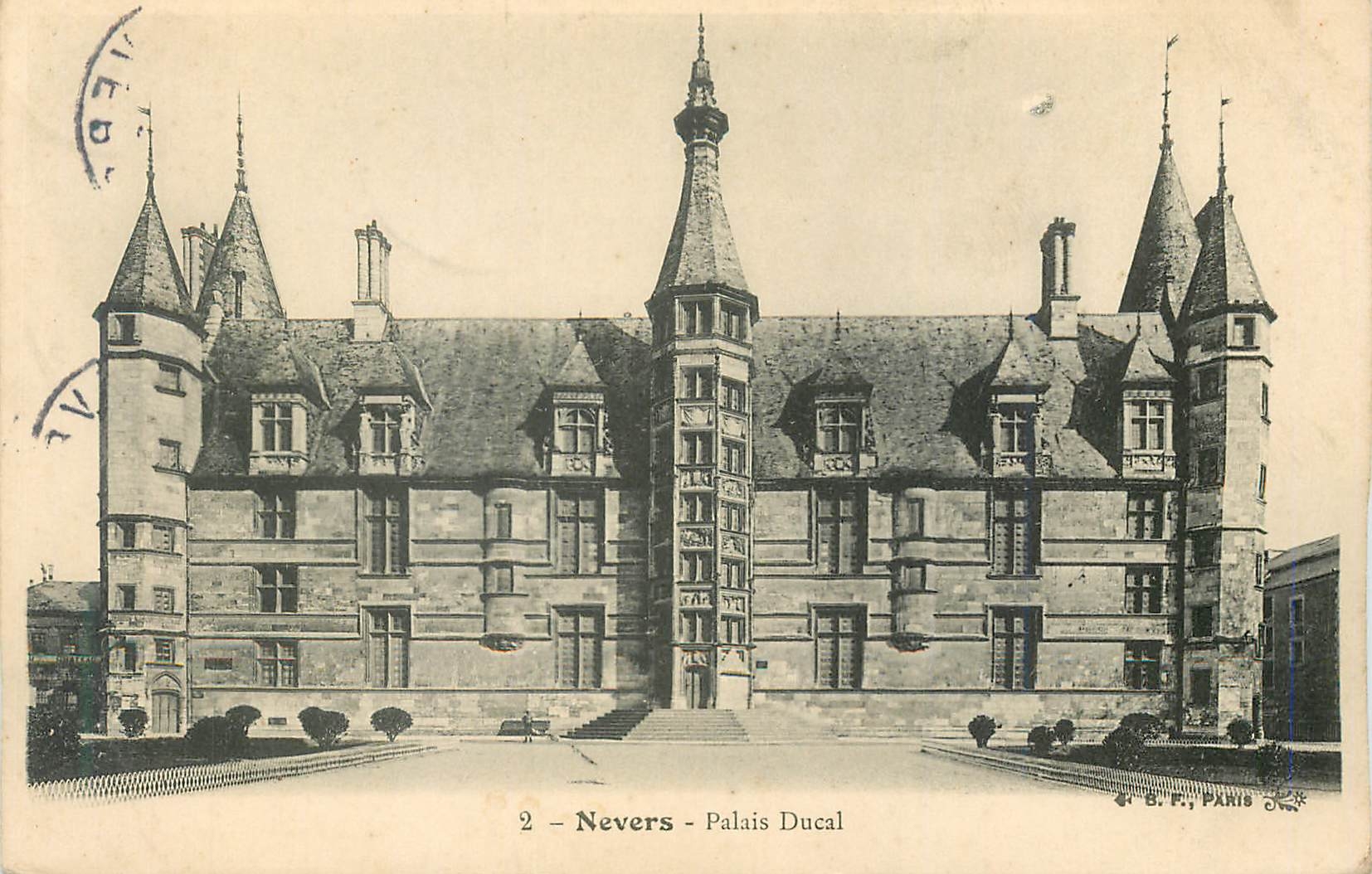 Nevers - Palais Ducal — éditeur S.F.P. PARIS, n°2
