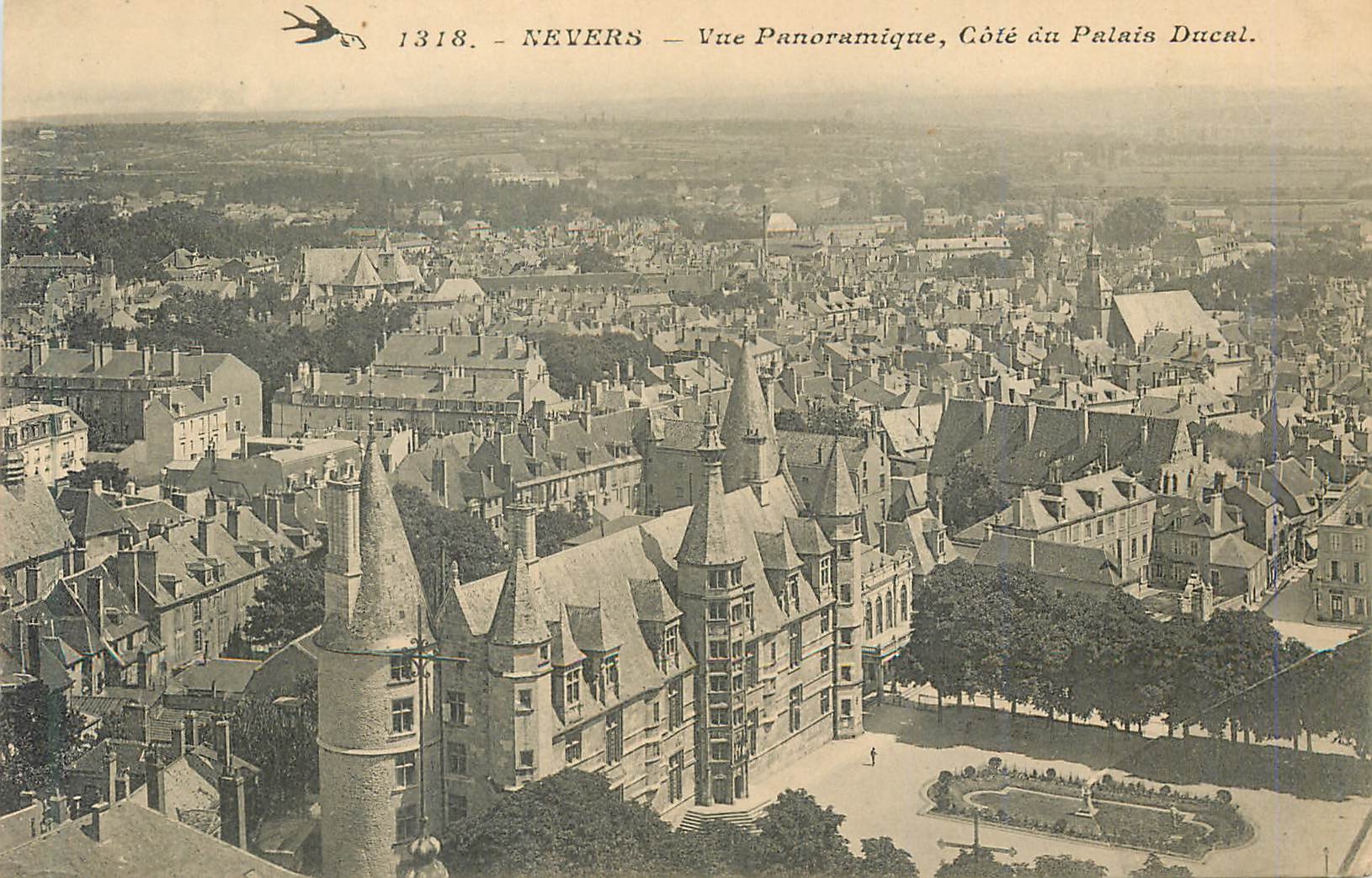 CPA Nevers Vue panoramique Cote du Palais Ducal 
