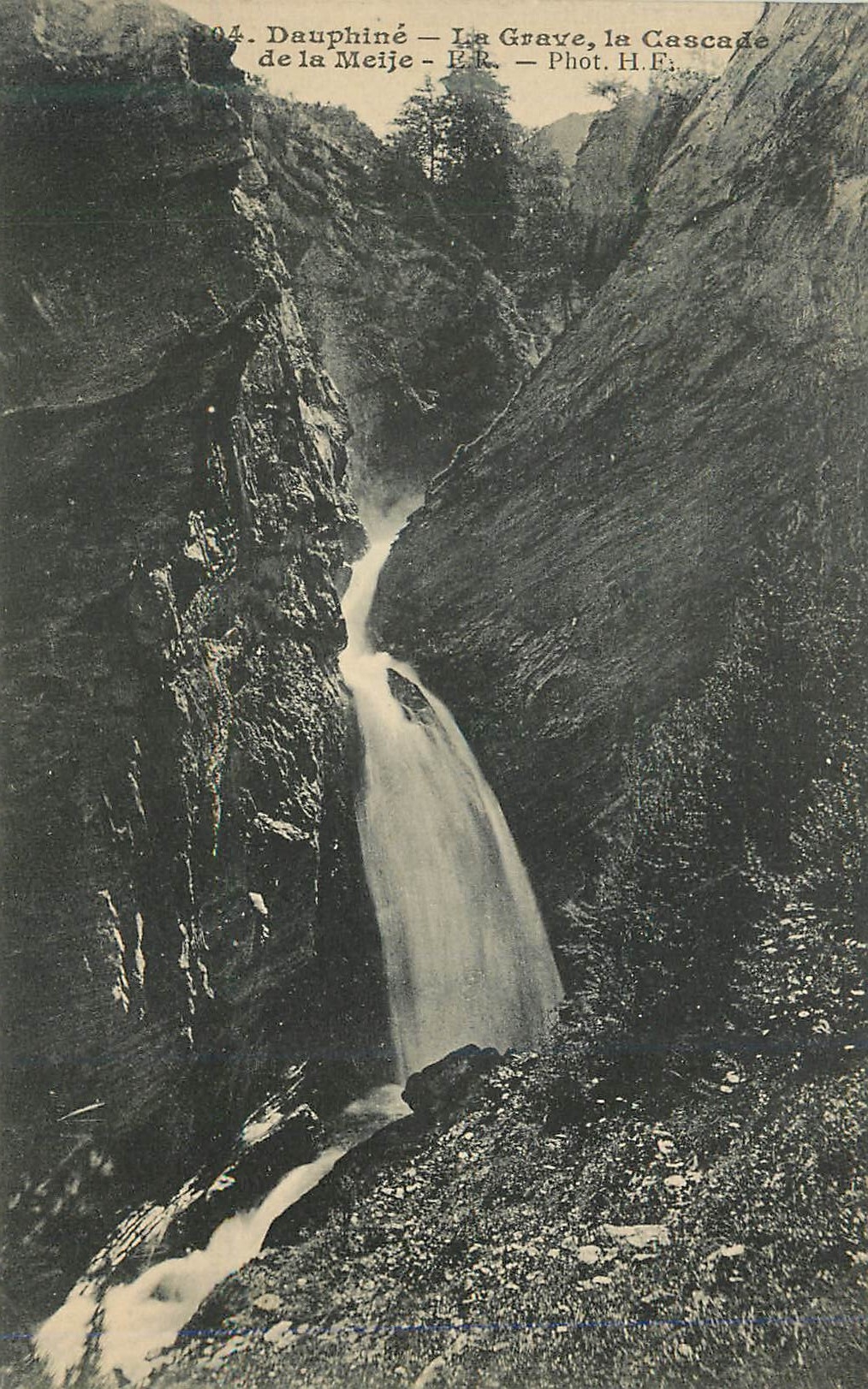 CPA Dauphine La Grave la Cascade de la Meije 