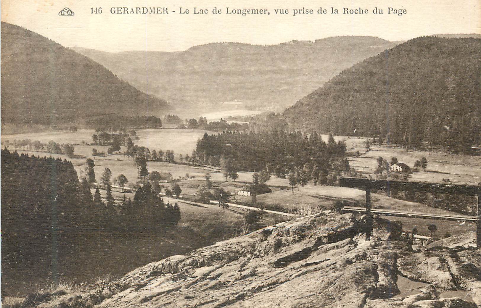 GERARDMER - Le Lac de Longemer, vue prise de la Roche du Page — n° 146