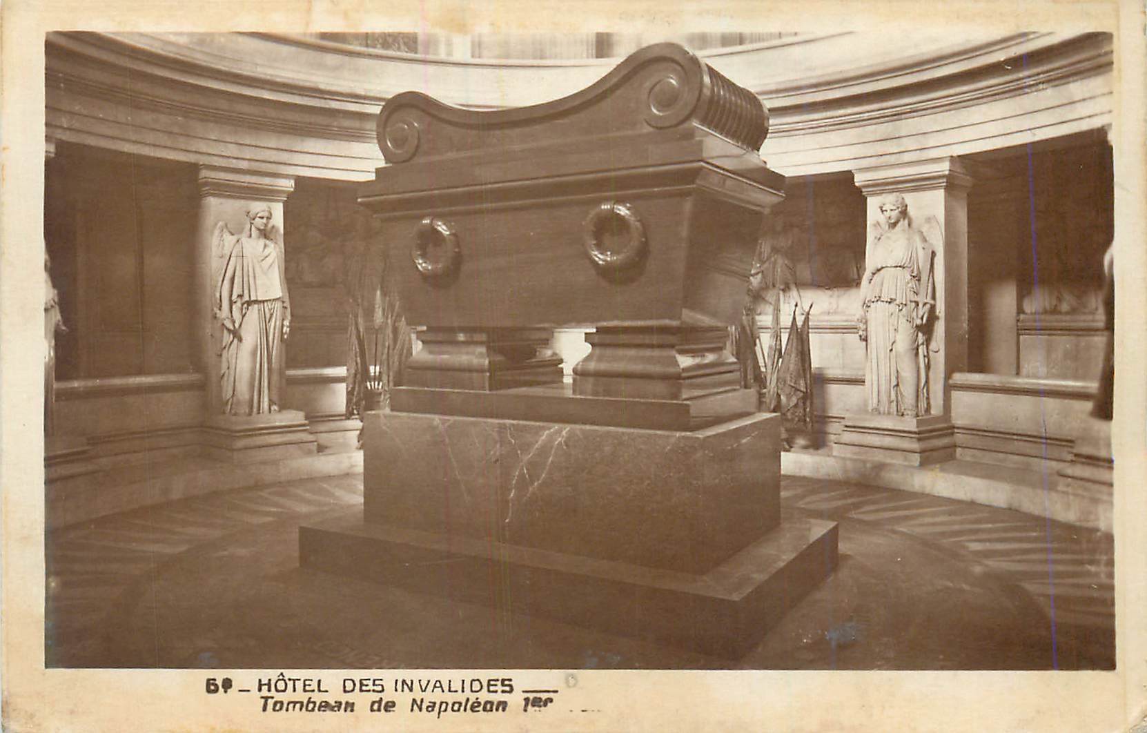 Tombeau de Napoléon 1er — Hôtel des Invalides — Édition du Musée de l'Armée