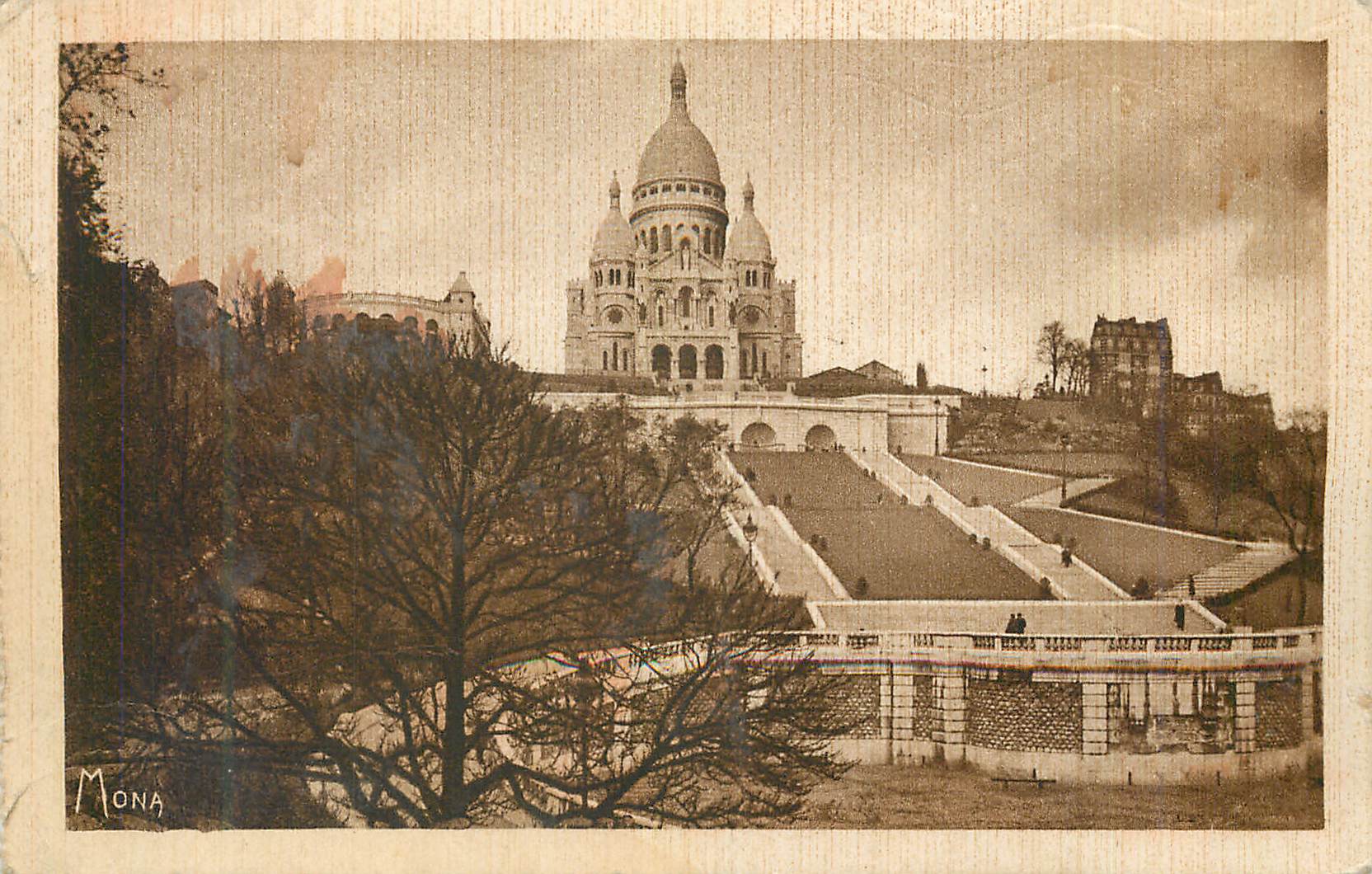 CPA Paris La Basilique du Sacre Coeur a Montmartre 