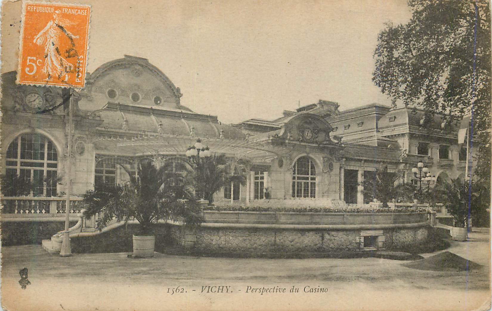 CPA Vichy Perspective du Casino 