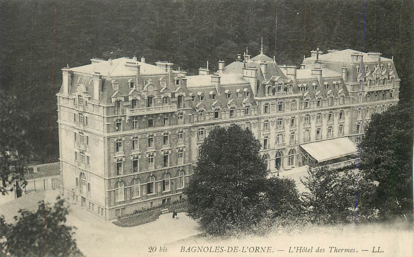 CPA Bagnoles de l Orne L Hotel des Thermes 