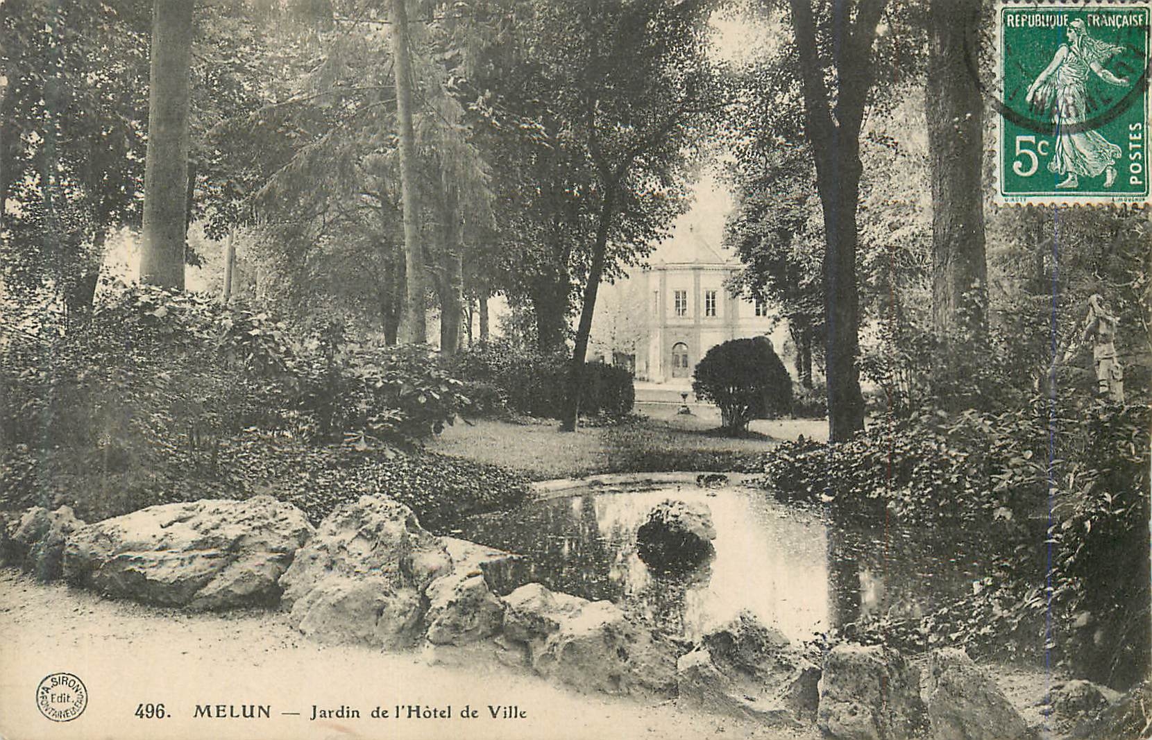 CPA Melun Jardin de l Hotel de Ville 
