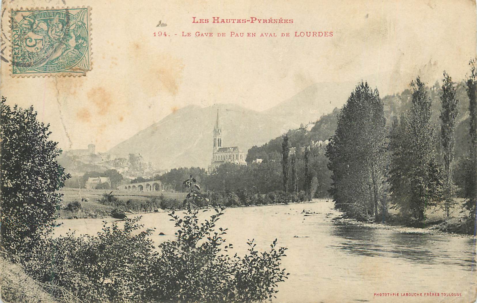 CPA Les Hautes Pyrenees Le Gave de Pau en aval de Lourdes 