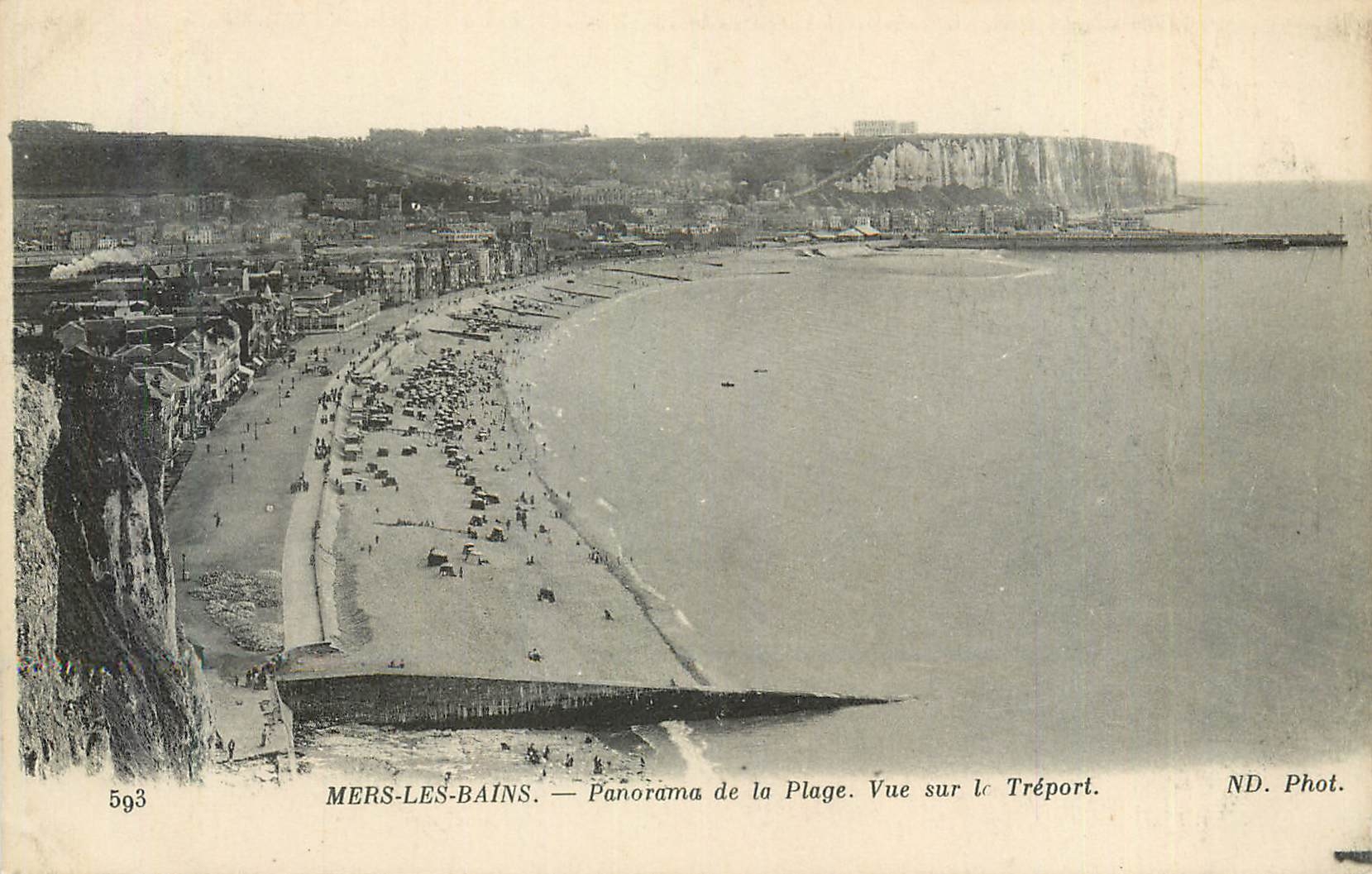 CPA Mers les Bains Panorama de la Plage Vue sur Le Treport 