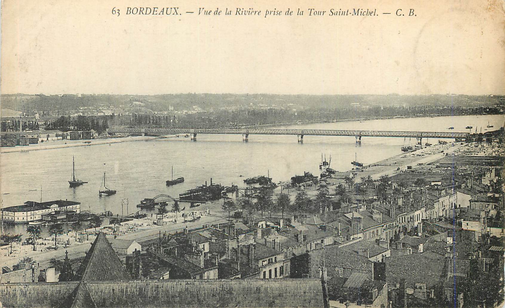 CPA Bordeaux Vue de la Riviere prise de la Tour Saint Michel 