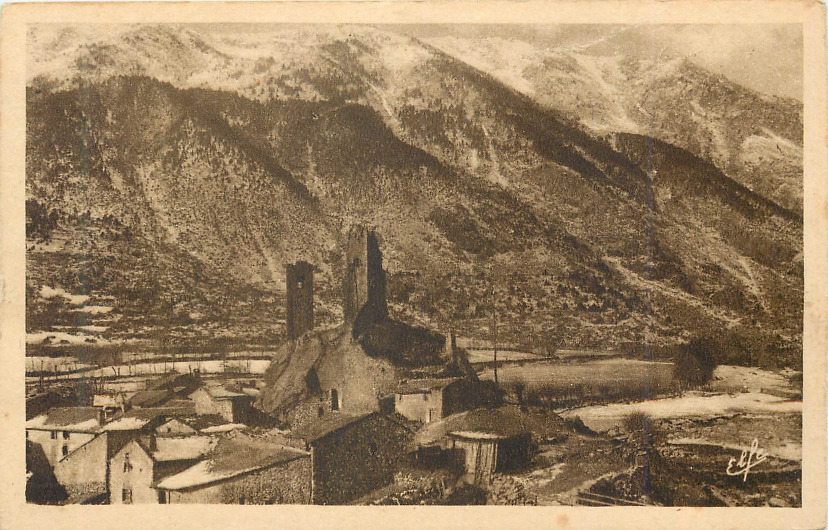 CPA Pyrenees Ocean la Cerdagne Francaise Ruines du Chateau de Petit Carol 