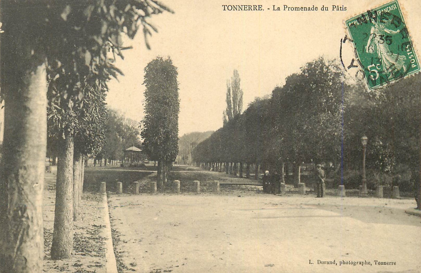 CPA Tonnerre La Promenade du Patis 