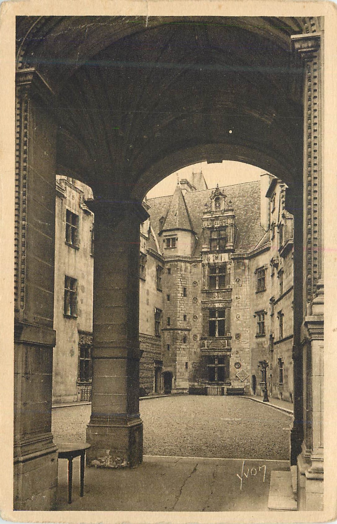 CPA Pau Le portique et la Cour d Honneur detail
