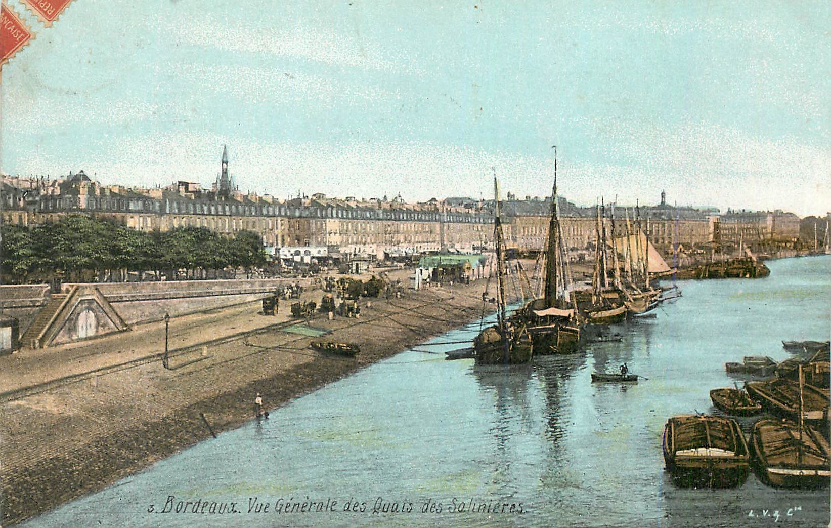 CPA Bordeaux Vue generale des Quais des Saliniers Bateaux
