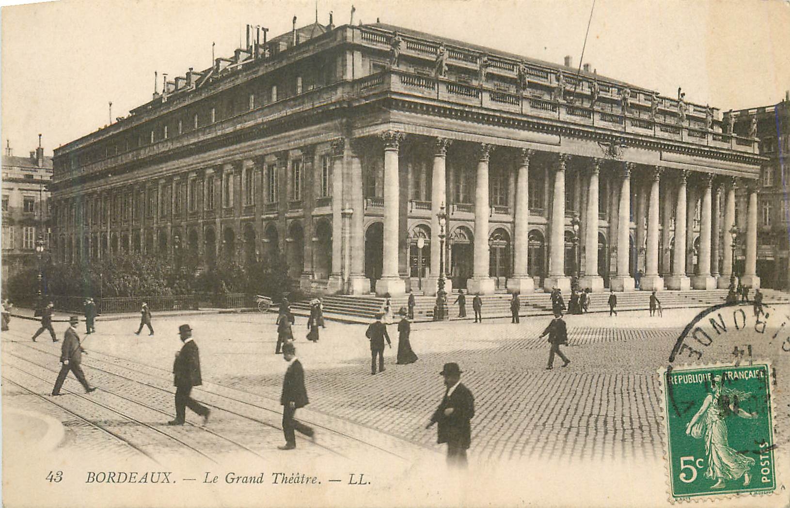 CPA Bordeaux Le Grand Theatre 