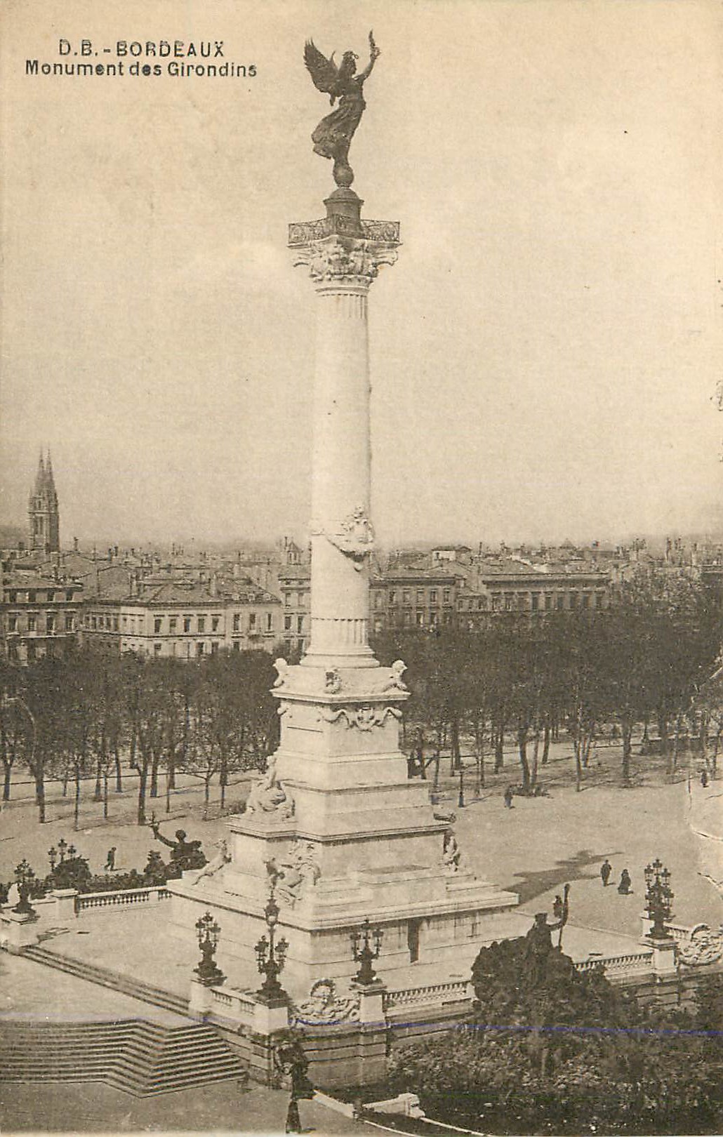 CPA Bordeaux Monument des Girondins 
