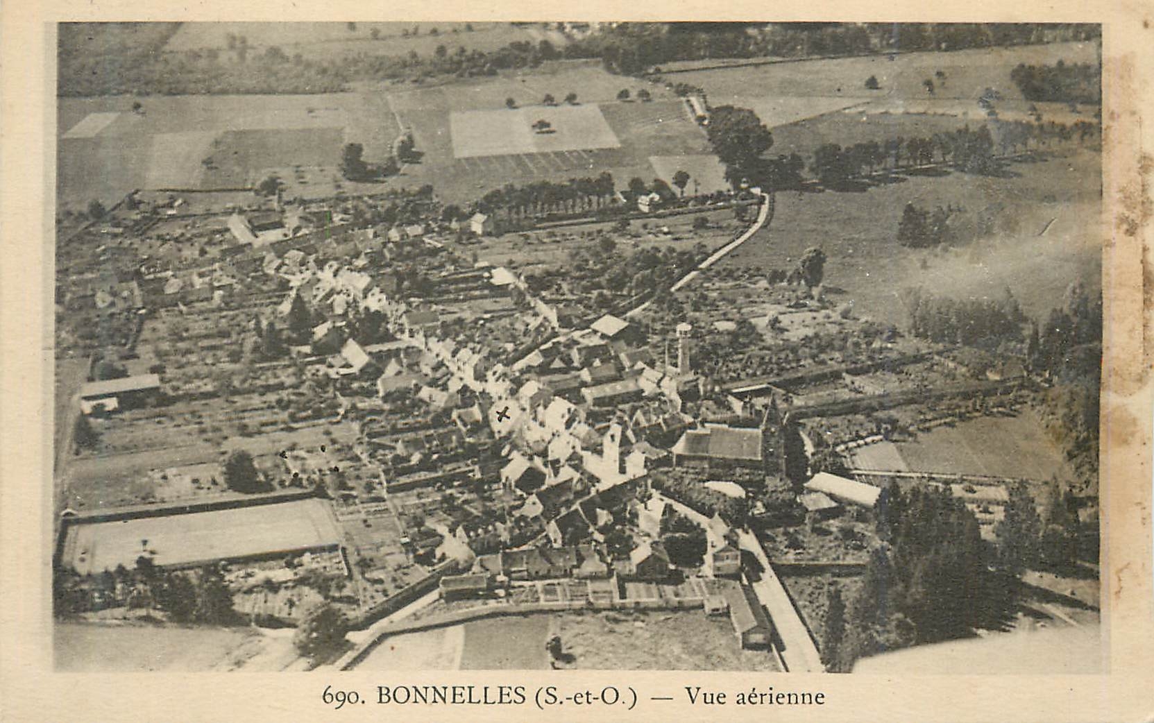 CPA Bonnelles S et O Vue aerienne 