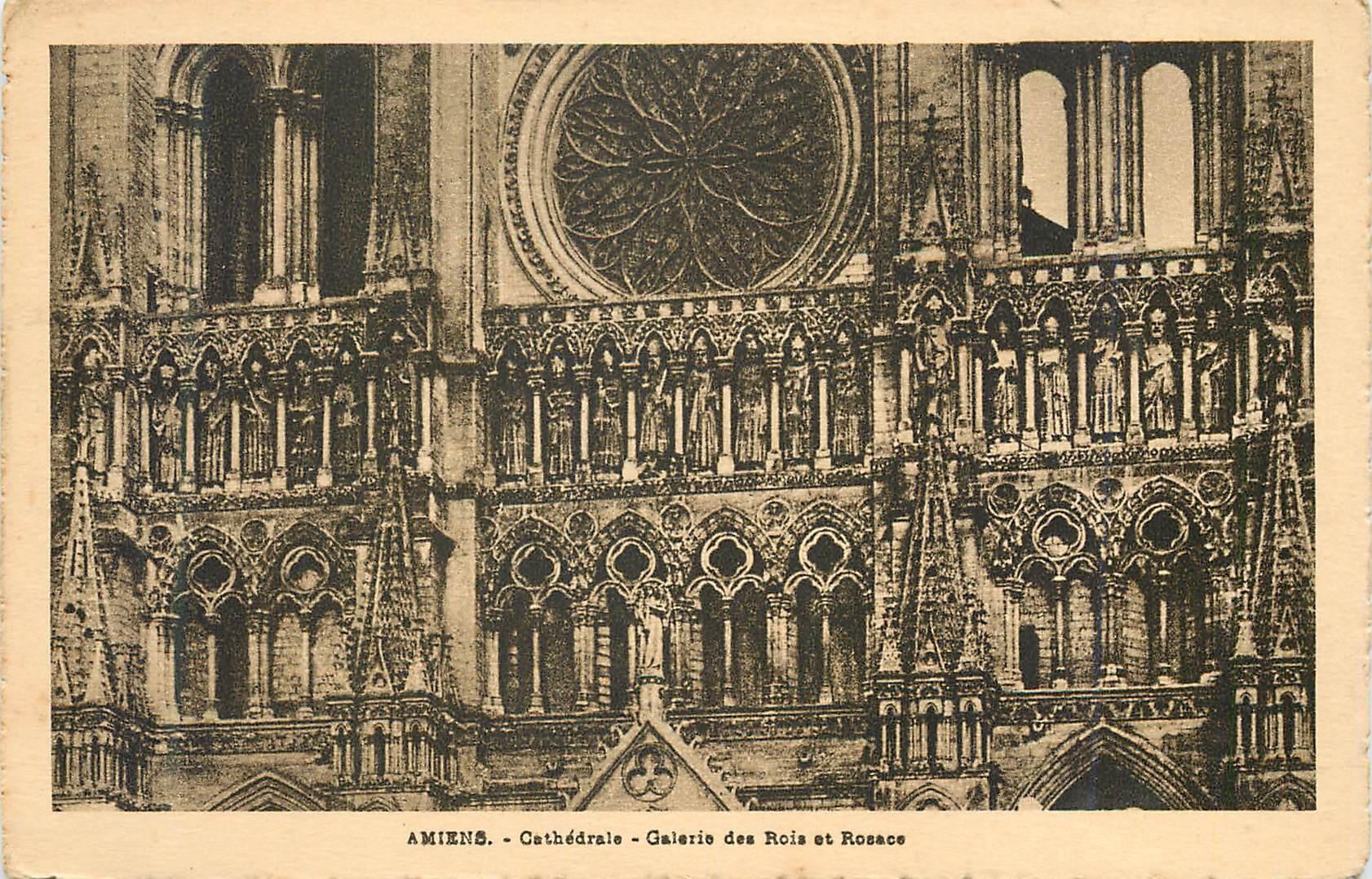 CPA Amiens Cathedrale Galerie des Rois et Rosace 