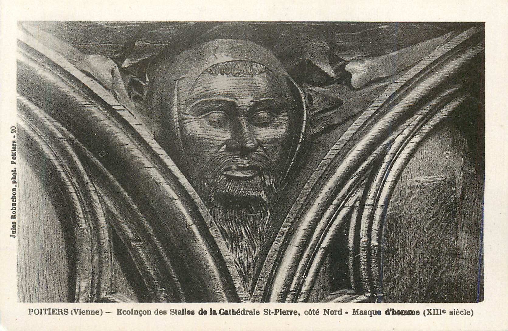 CPA Poitiers Vienne Ecoincon des Stalles de la Cathedrale St Pierre cote Nord Masque d homme 