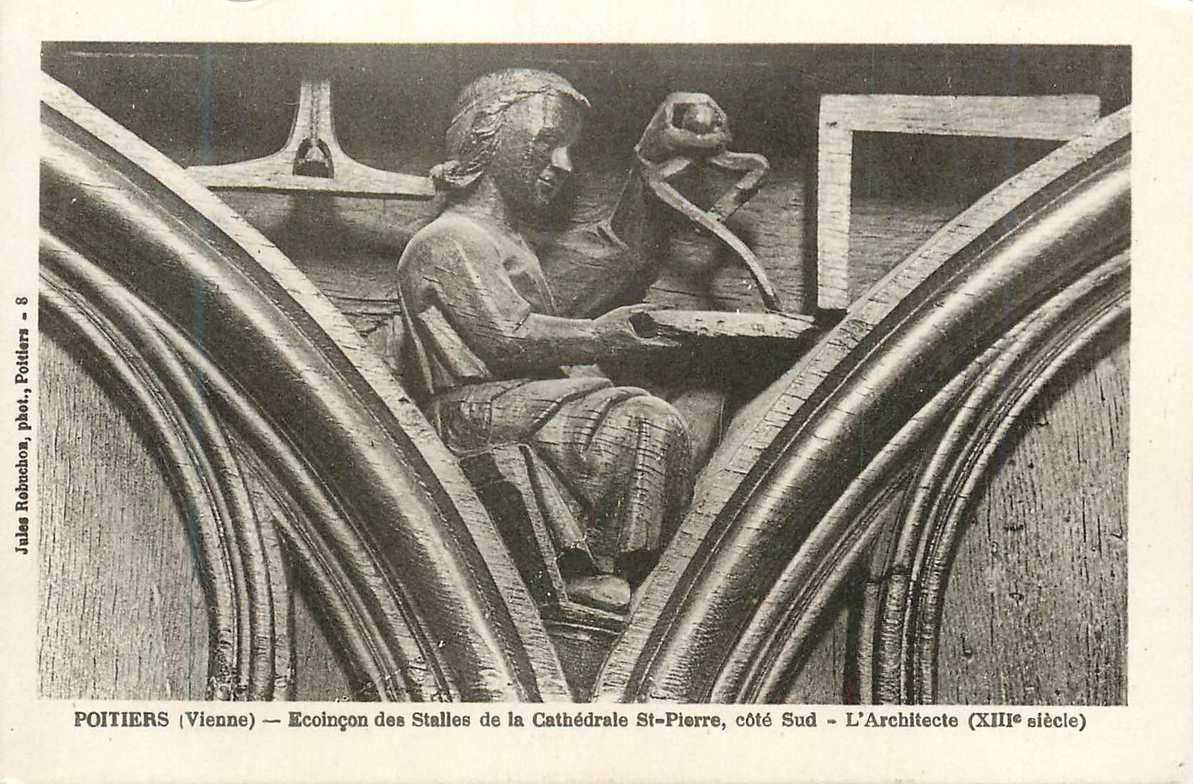 CPA Poitiers Vienne Ecoincon des Stalles de la Cathedrale St Pierre cote Sud L Architecte 