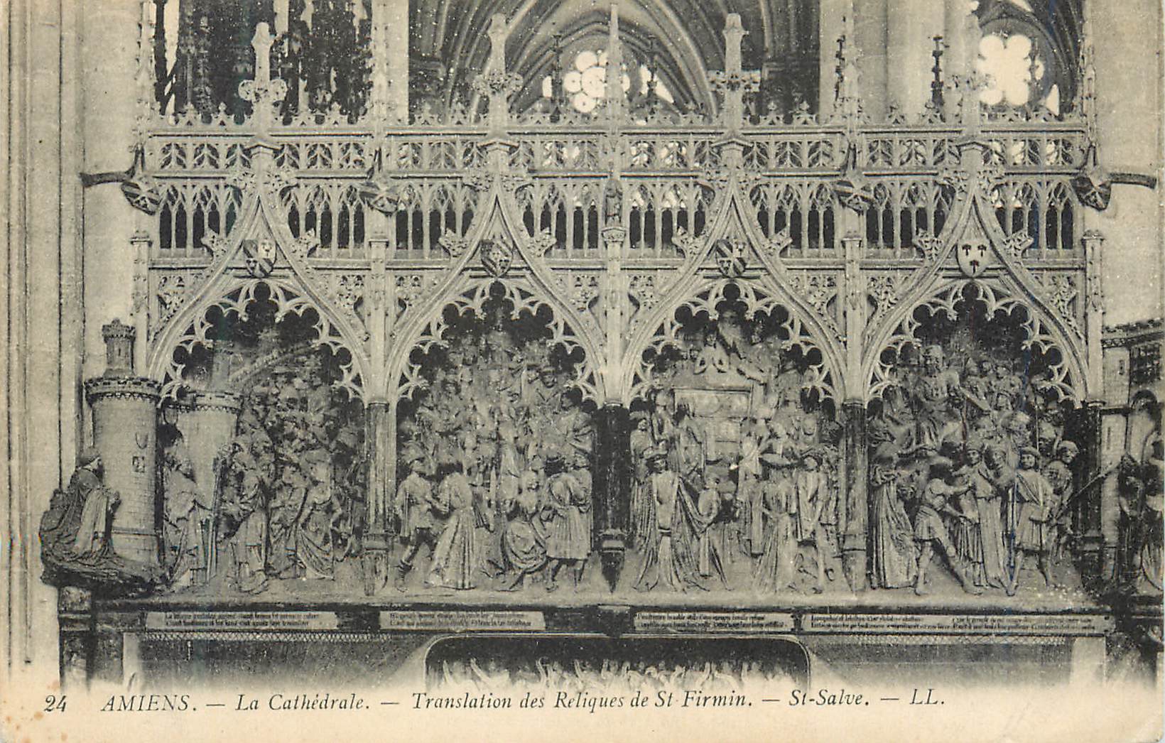 CPA Amiens La Cathedrale Translation des Reliques de St Firmin 